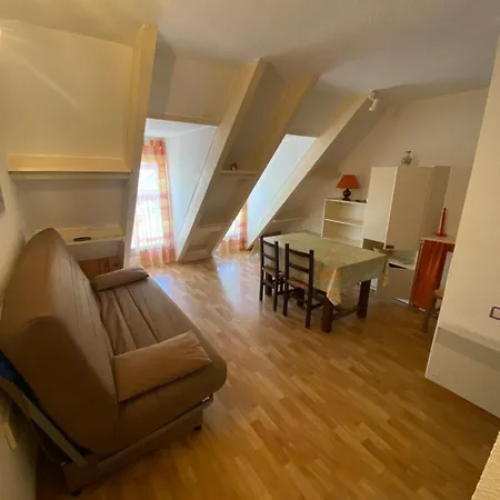 Telecabine Parking Apartment *